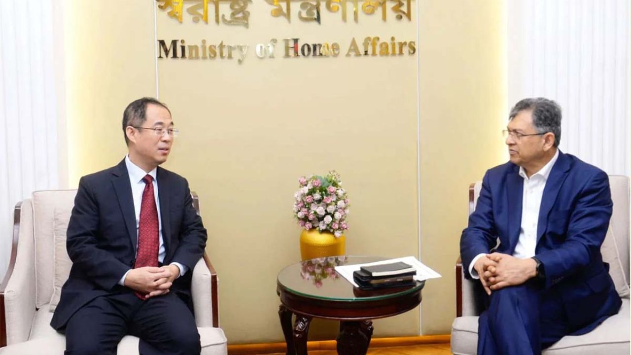 চীন বাংলাদেশের গুরুত্বপূর্ণ উন্নয়ন ও কৌশলগত অংশীদার: স্বরাষ্ট্রমন্ত্রী